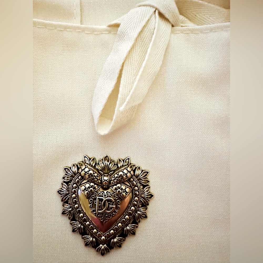 Dolce & Gabbana Devotion Parfum Tote, NEW With Iconic Gold D & G Logo - Picture 13 of 15